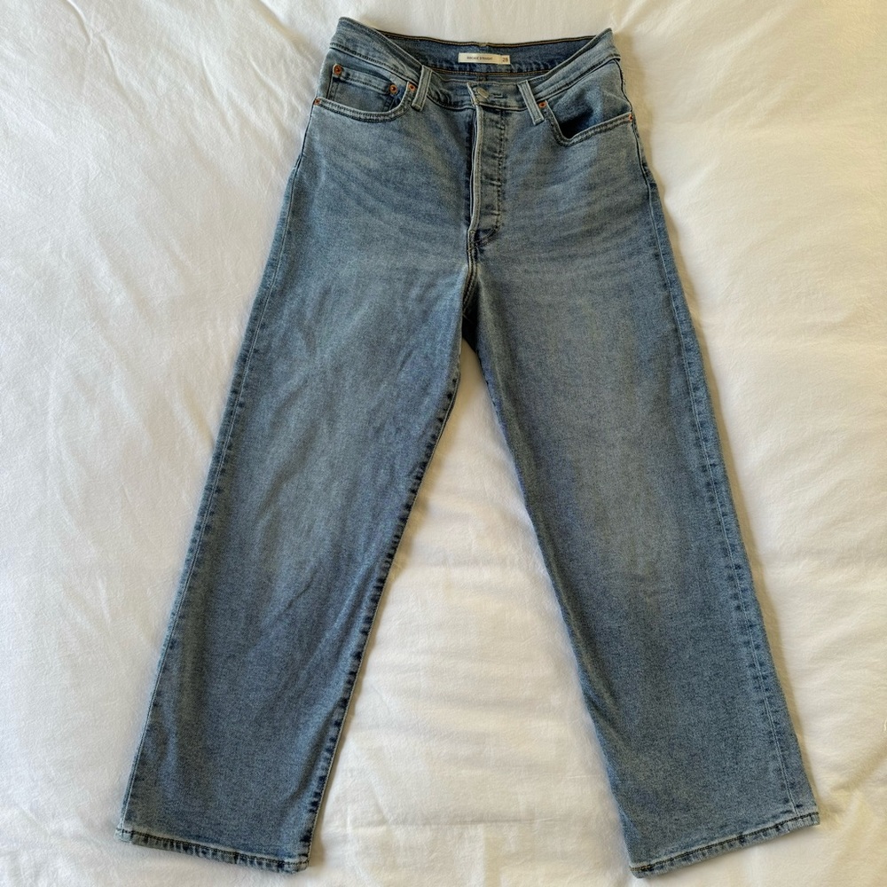 Levi’s Ribcage Straight Button Fly